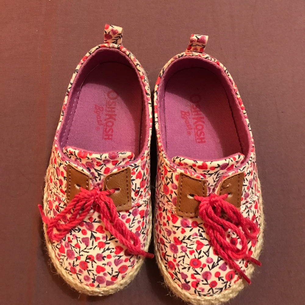 Oshkosh boat toddler girl 7