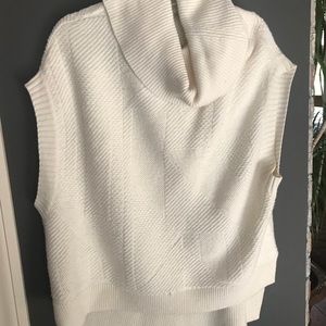 Sleeveless Cowl neck sweater