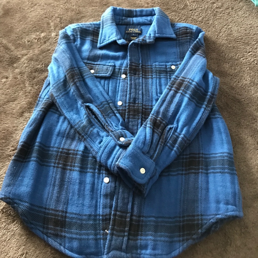 Extra thick polo button down shirt worn once!!!