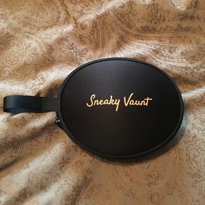 BRAND NEW, NEVER WORN Sneaky Vaunt Bra Size C