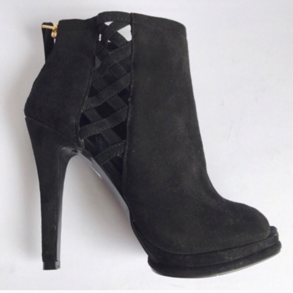 🎉NWOT Nine West Suede Svanity Lattice Heels Pumps