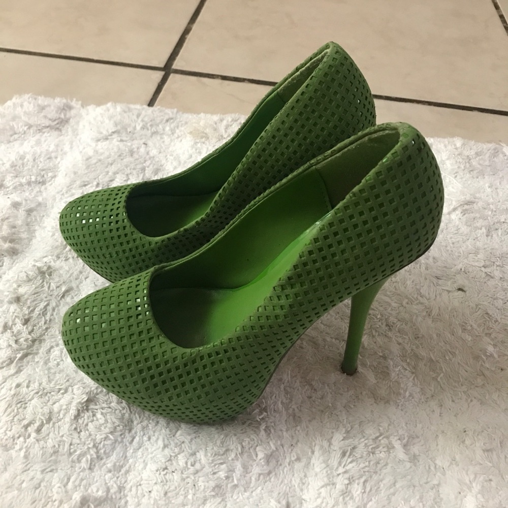Sale - Picture 2 of 4