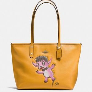 🚫SOLD🚫Authentic New Coach Baseman Coach 👜