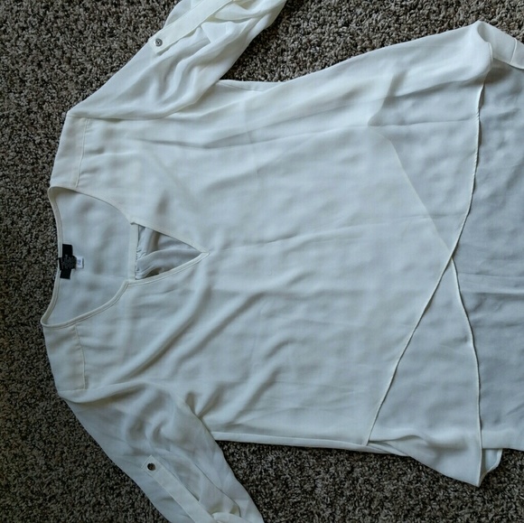 Top's - Picture 2 of 2