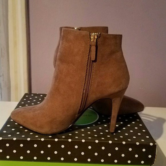 Ankle boots - Picture 3 of 3