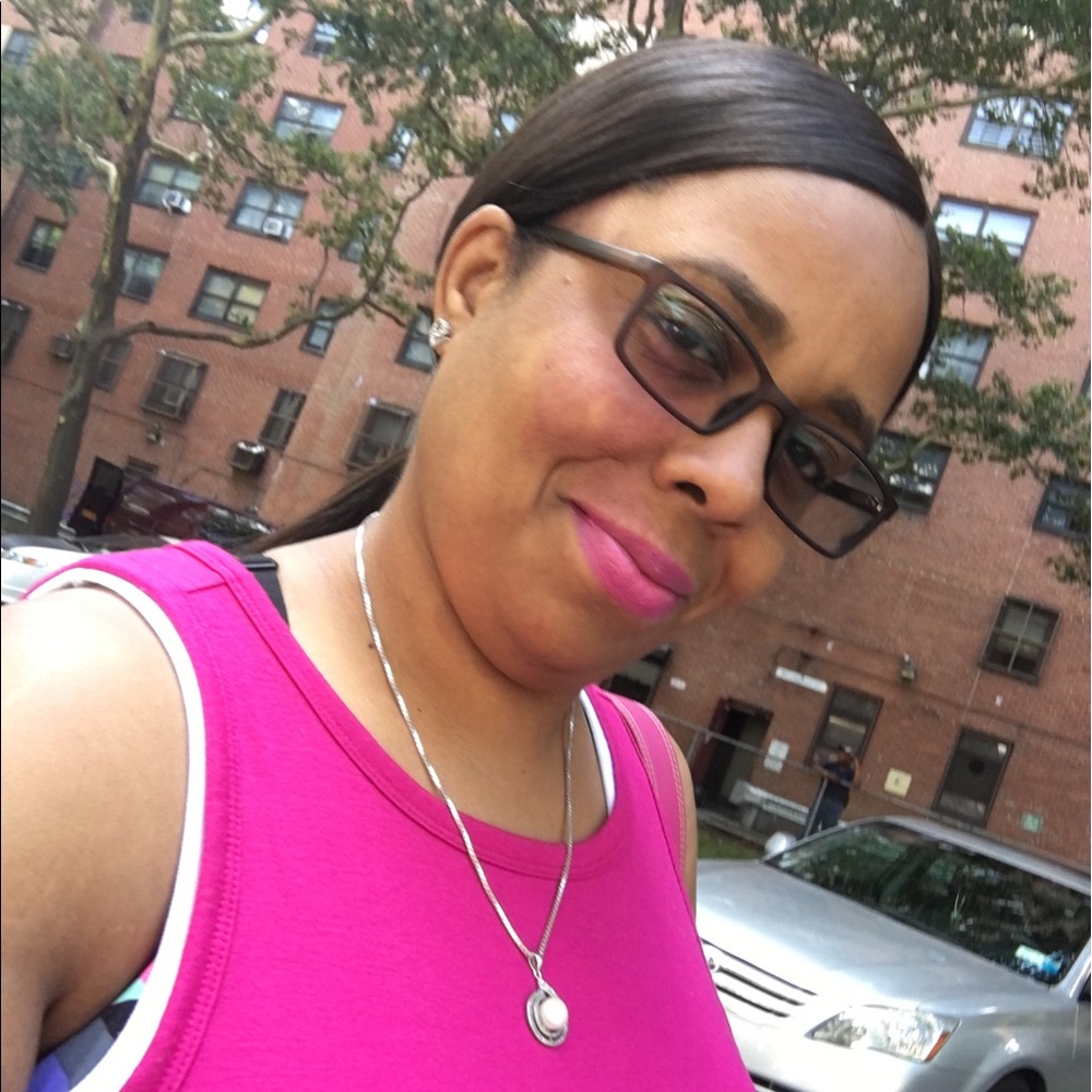 Meet your Posher, Laticia
