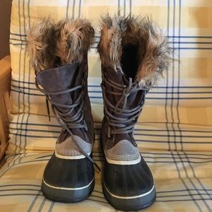 Sorel Joan of Arctic boots