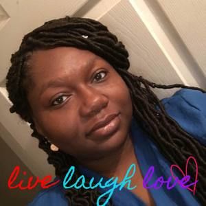 Meet your Posher, Adriane