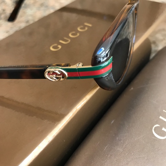 Gucci Sunglasses - Picture 3 of 7