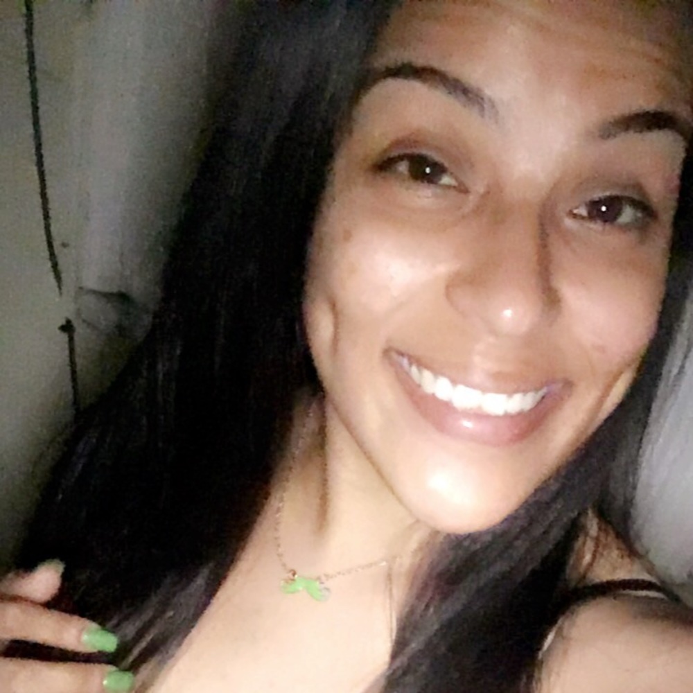 Meet your Posher, Sharissa