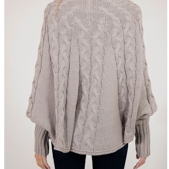 The Kori Knit Cape - Picture 7 of 8