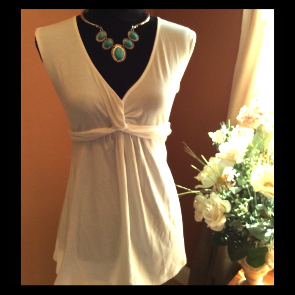 🦋BRAND NEW! Boston Proper Super Soft & Sexy Top🦋