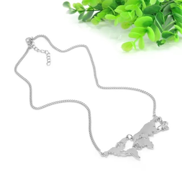 Jewelry - 💥World Map Necklace! Silver Listing