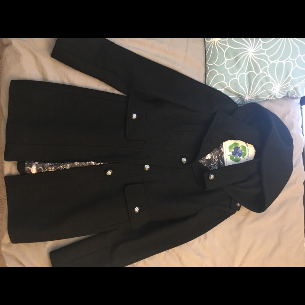 Like New Guess Peacoat in Black