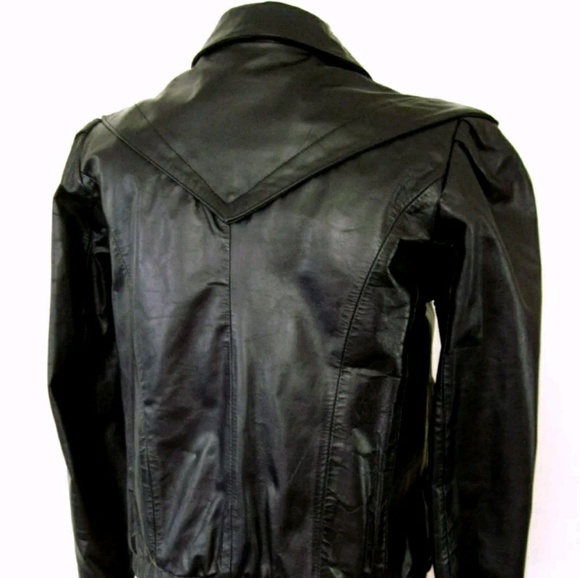 SOLD. 80s Vintage Feminine Black Leather Jacket - Picture 3 of 4