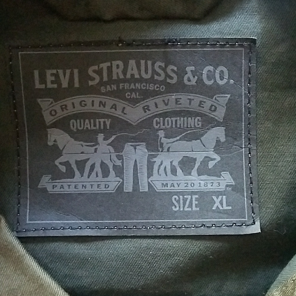 Levis Jacket - Picture 2 of 4