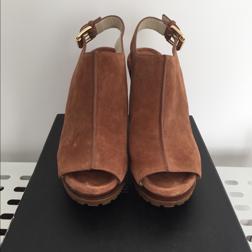 Michael Kors Flynn Slingback Shoes barely worn!