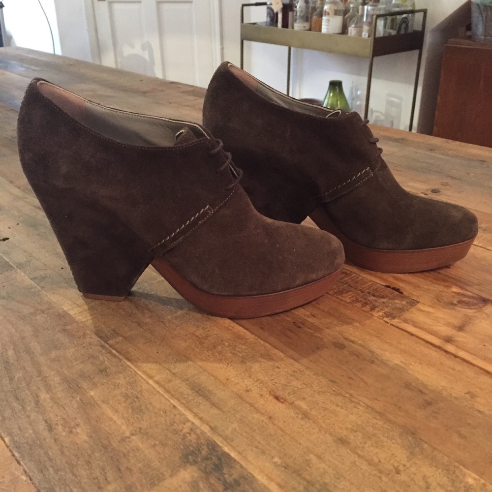 ROBERTO DEL CARLO Brown Suede Wedge Booties- 38/8