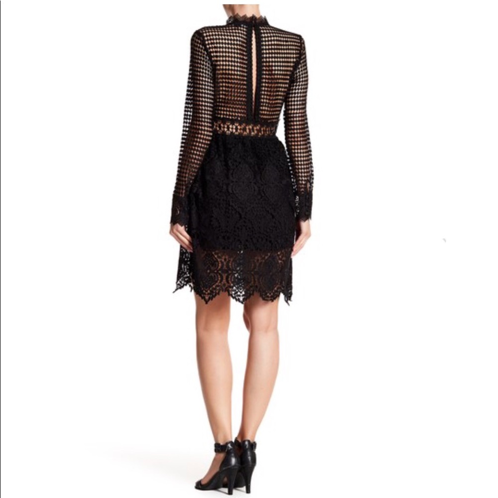 Romeo & Juliet Lace Dress - Picture 2 of 2