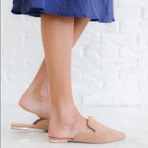 Nadine Mules