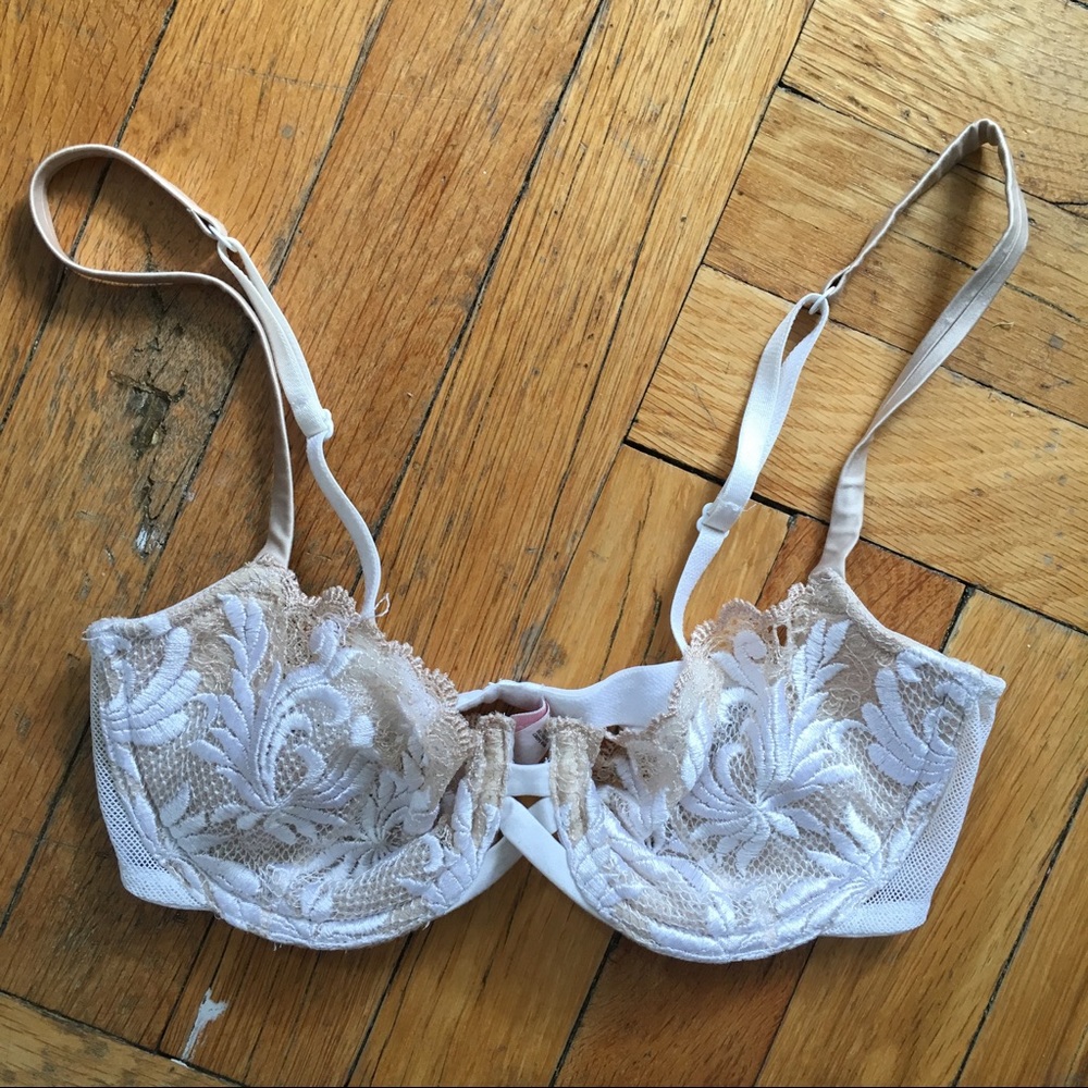 Sexy nude and white lace bra