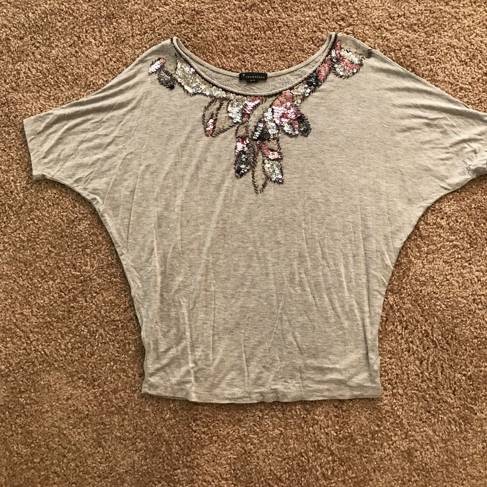 21 sequin and bead top