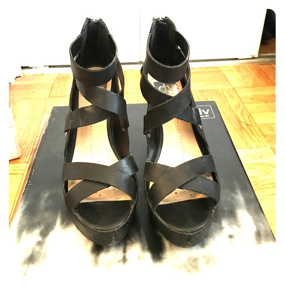 Dolce Vita Black Wedges