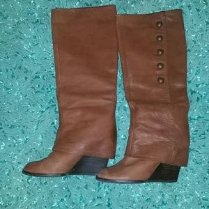 Vince Camuto👢🍁 Leather wedge knee boots👢❄