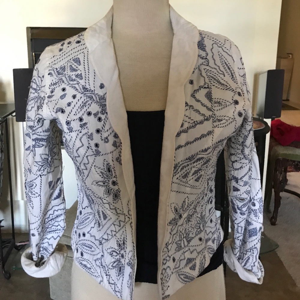 CHICOS embroidered blue and white jacket