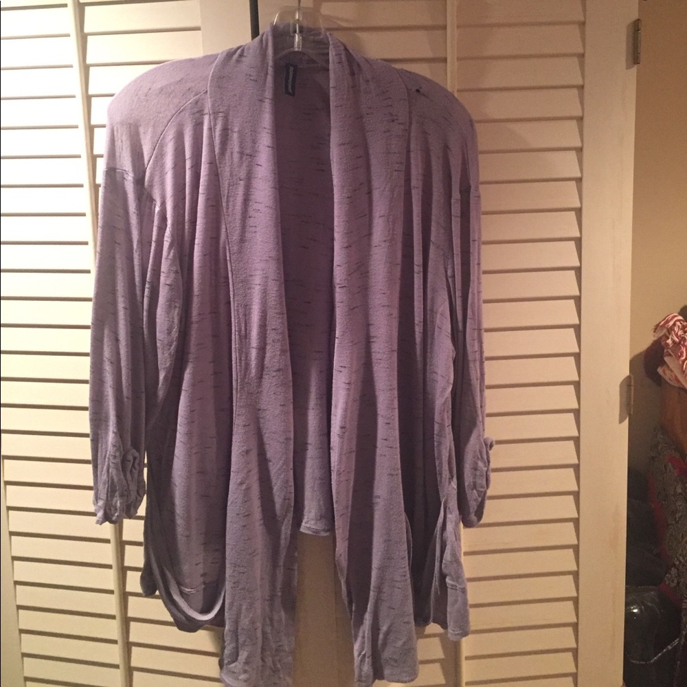 Purple and gray lightweight 3/4 sleeve sweater.