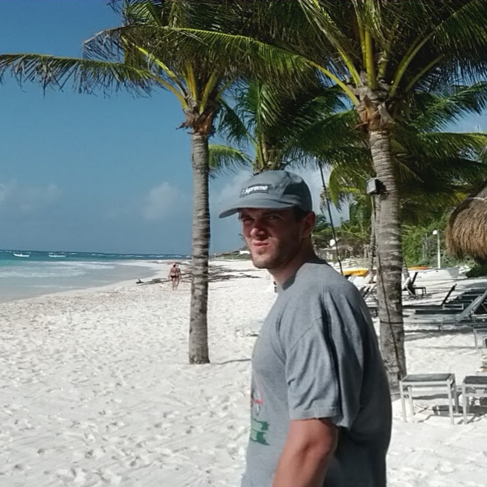 Meet your Posher, Jonathan