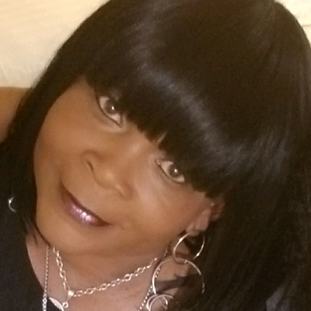 Meet your Posher, Jeannette