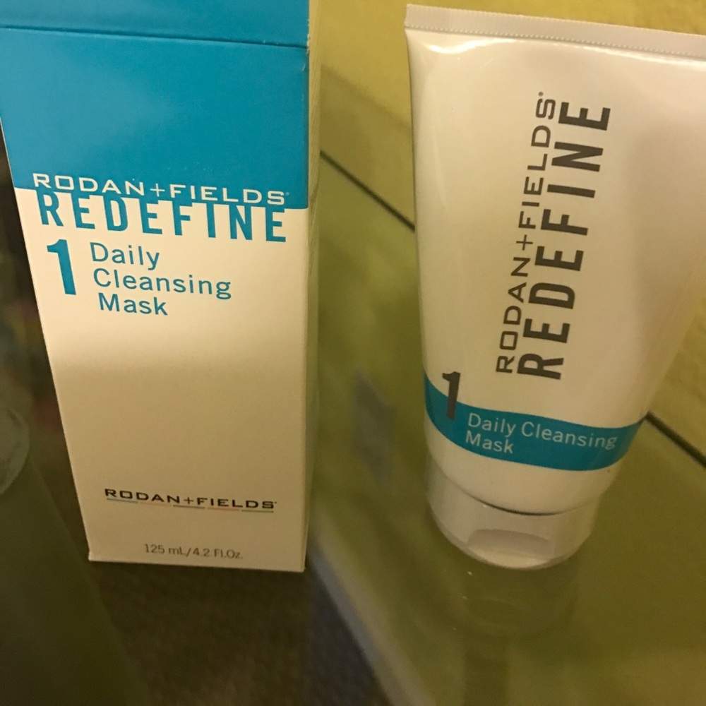 Rodan and Fields daily cleansing mask