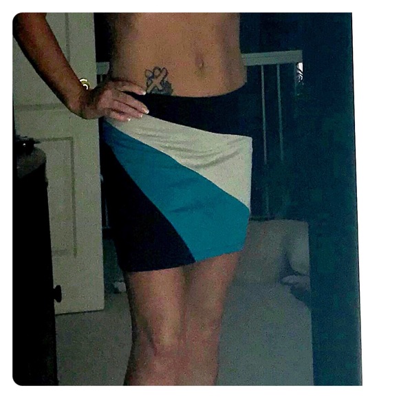 Color block skirt - Picture 1 of 3