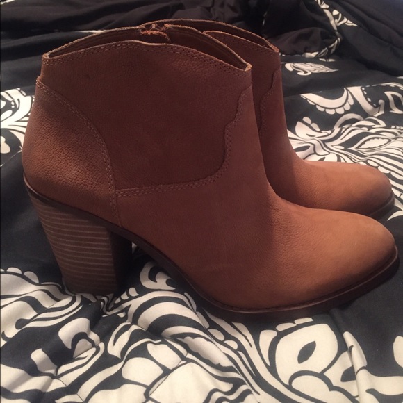 Fall Booties! NWOT - Picture 2 of 7