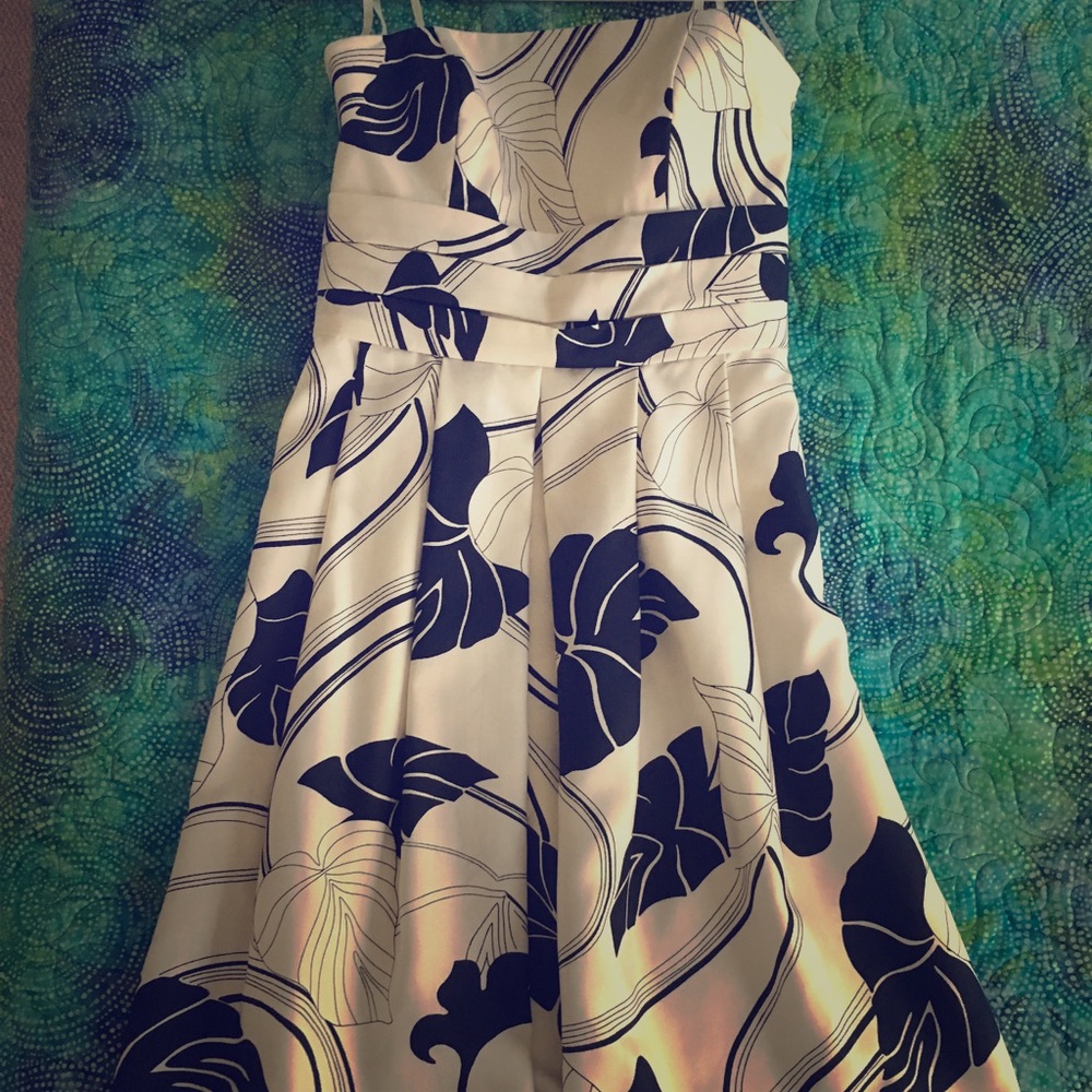 Ann Taylor strapless silk leaf print dress nwt 0