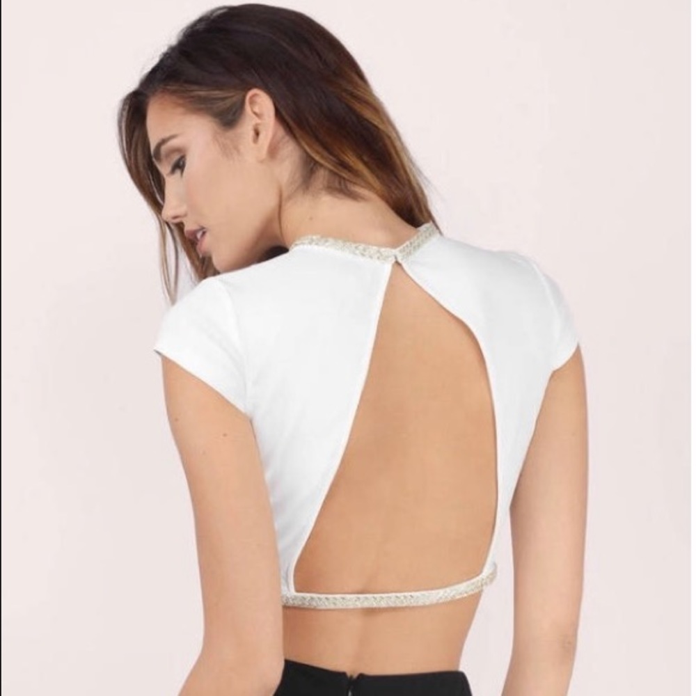 ROYAL THRONE BLACK BANDAGE CROP TOP