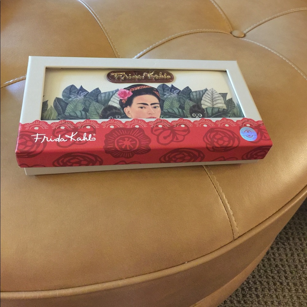 Frida Kahlo wallet bag with strap for Loretta
