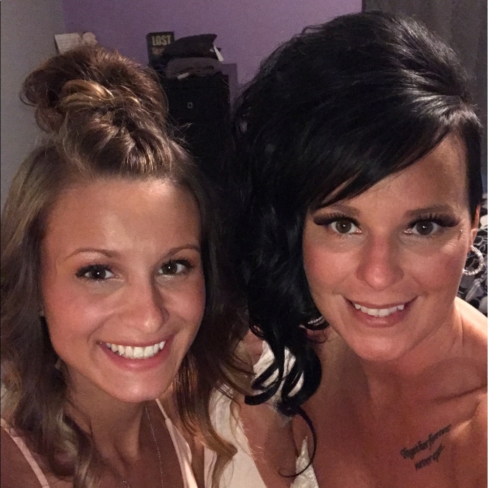 Meet your Posher, Alexis