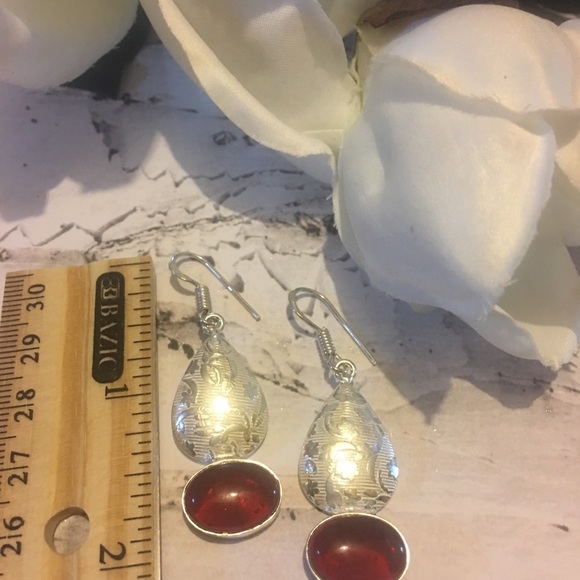 ⚜️Red Quartz Earrings⚜️ - Picture 4 of 8