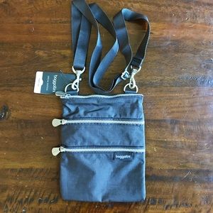 Baggallini crossbody bag