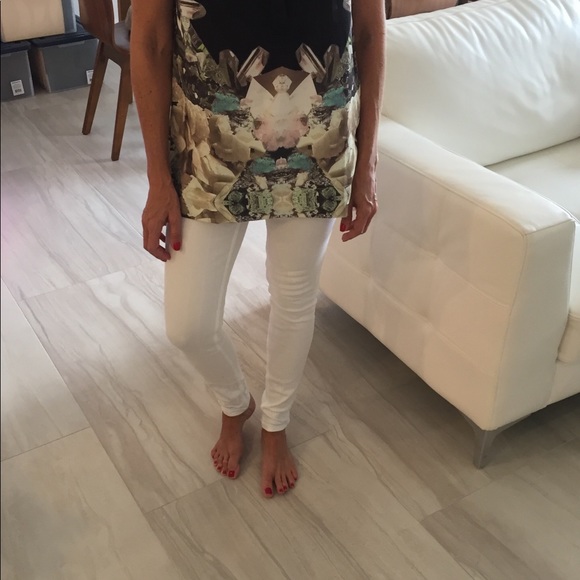 LF BLACK JEWEL PRINT SLEEVELESS TOP 6 - Picture 2 of 4