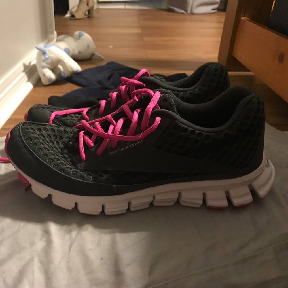 Reebok sneaker