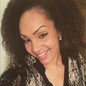 Meet your Posher, Lakeisha