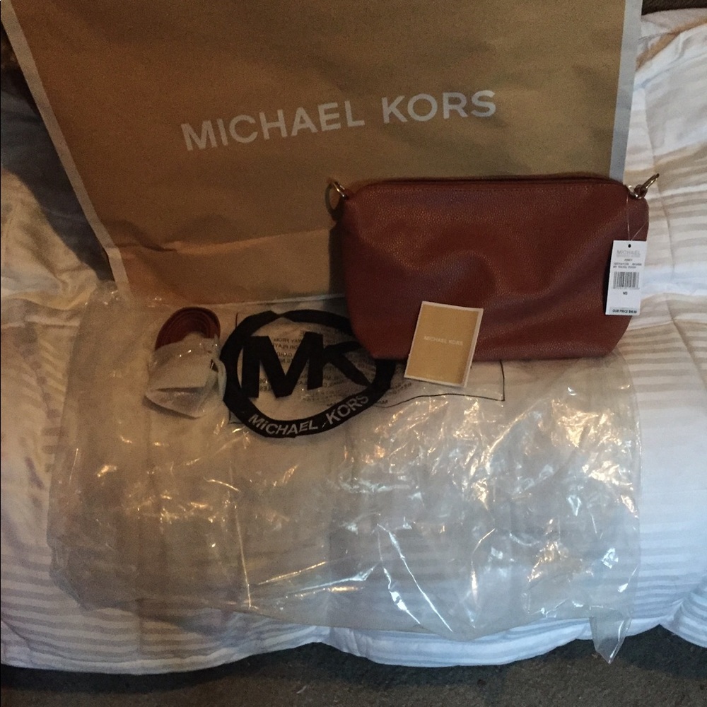 MK PURSE