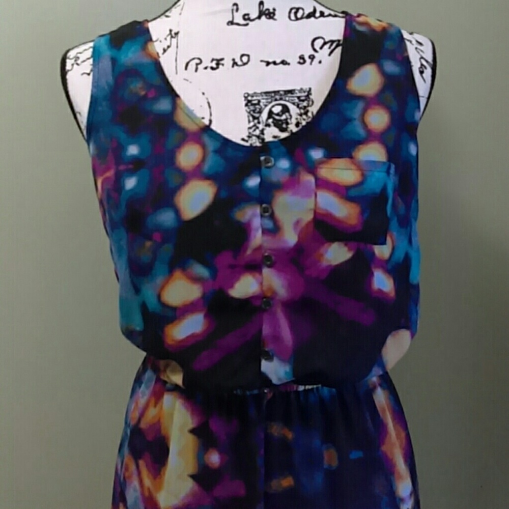High-Low Dress - Picture 2 of 4