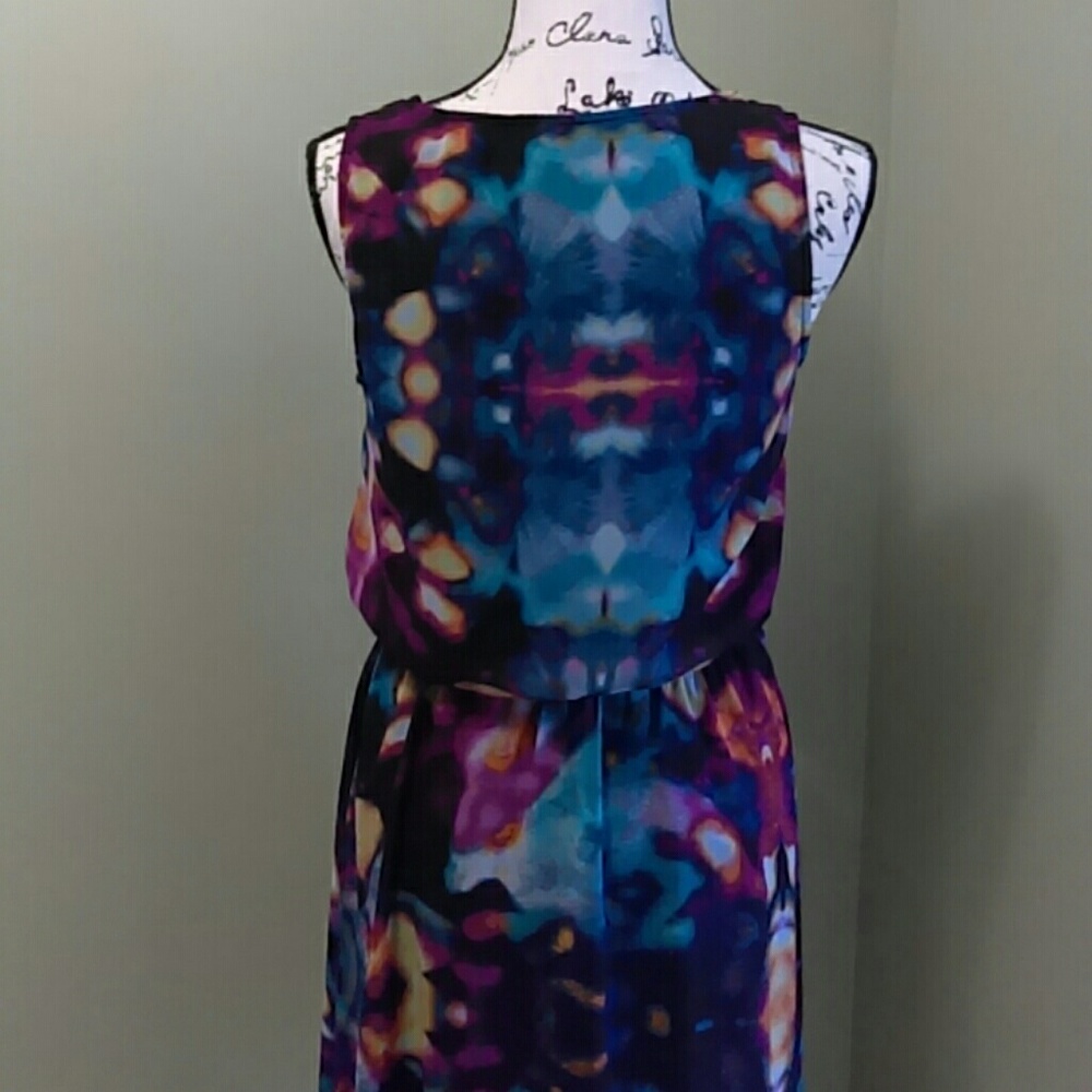 High-Low Dress - Picture 4 of 4