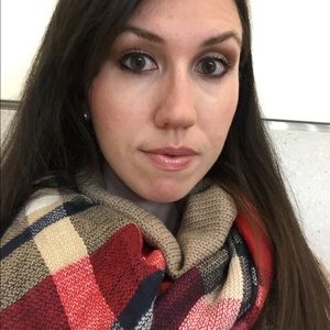 Meet your Posher, Shannon