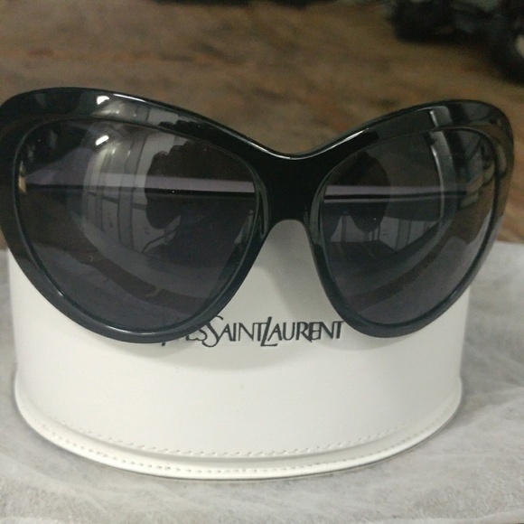 Designer Sunglass ware main image 4