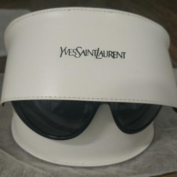 Designer Sunglass ware